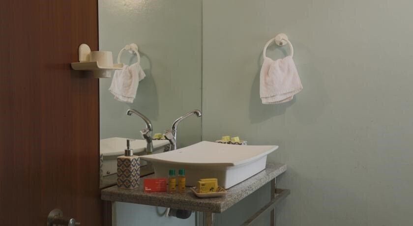 Апартаменты Tahira Beach Resort 3*